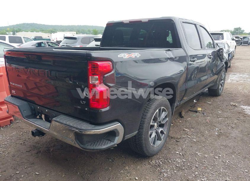 Photo 4 of 2024 Chevrolet Silverado 1500 4WD SHORT BED LT WITH 2FL (VIN 3GCPDKEK9RG228788)