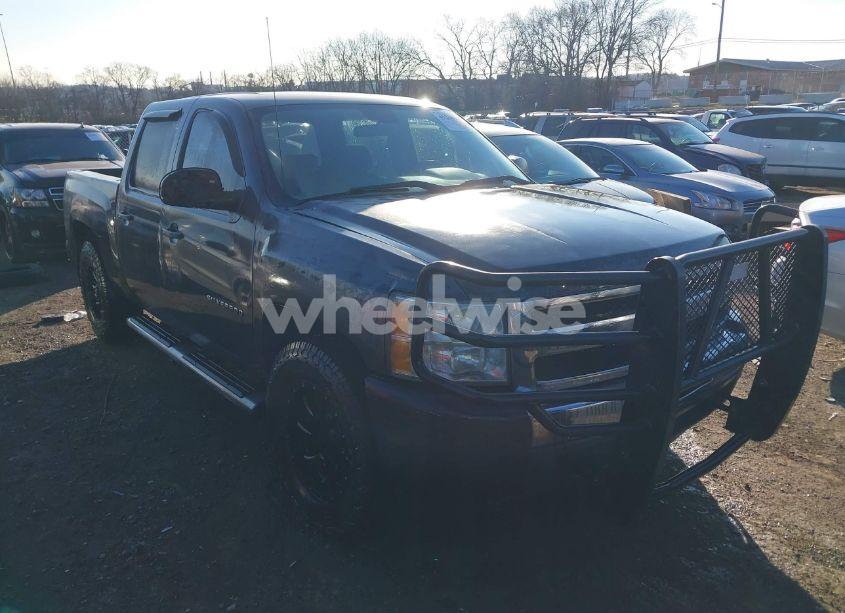 2011 Chevrolet Silverado 1500 WORK TRUCK (VIN 3GCPKPE38BG180444) main photo