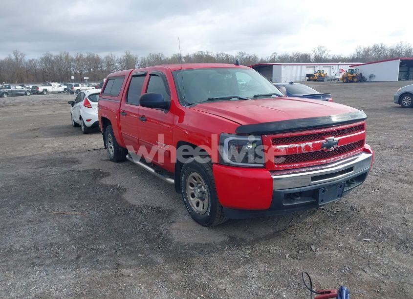 2011 Chevrolet Silverado 1500 LS (VIN 3GCPKREA0BG182991) main photo