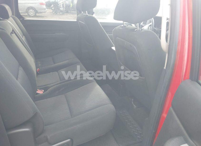 Photo 8 of 2011 Chevrolet Silverado 1500 LS (VIN 3GCPKREA0BG182991)