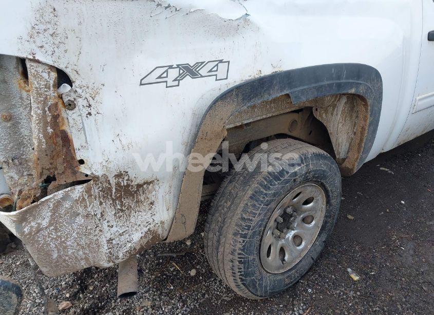 Photo 19 of 2011 Chevrolet Silverado 1500 LS (VIN 3GCPKREA1BG124050)