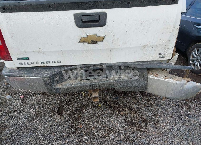 Photo 6 of 2011 Chevrolet Silverado 1500 LS (VIN 3GCPKREA1BG124050)