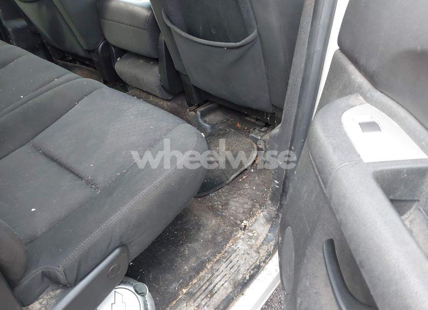 Photo 8 of 2011 Chevrolet Silverado 1500 LS (VIN 3GCPKREA1BG124050)