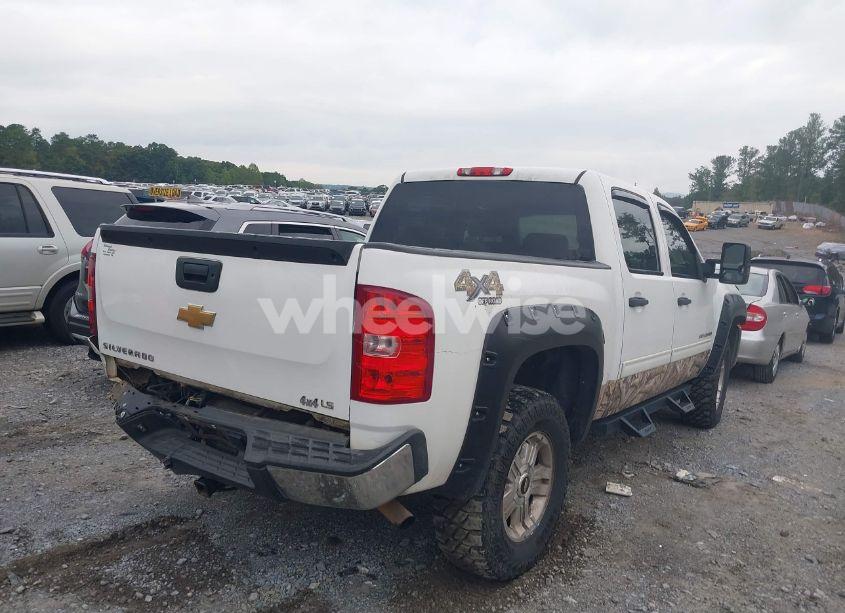 Photo 4 of 2013 Chevrolet Silverado 1500 LS (VIN 3GCPKREA1DG260052)