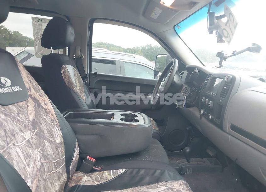 Photo 5 of 2013 Chevrolet Silverado 1500 LS (VIN 3GCPKREA1DG260052)