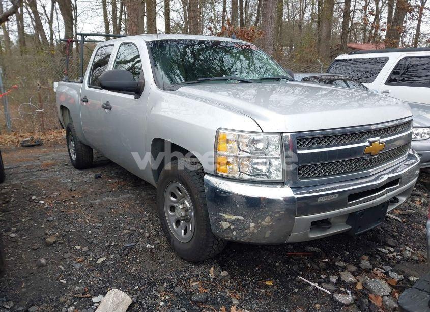 2013 Chevrolet Silverado 1500 LS (VIN 3GCPKREA2DG160722) main photo