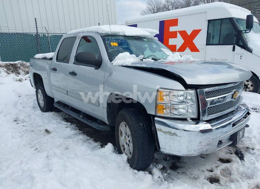 2013 Chevrolet Silverado 1500 LS (VIN 3GCPKREA3DG339562) main photo
