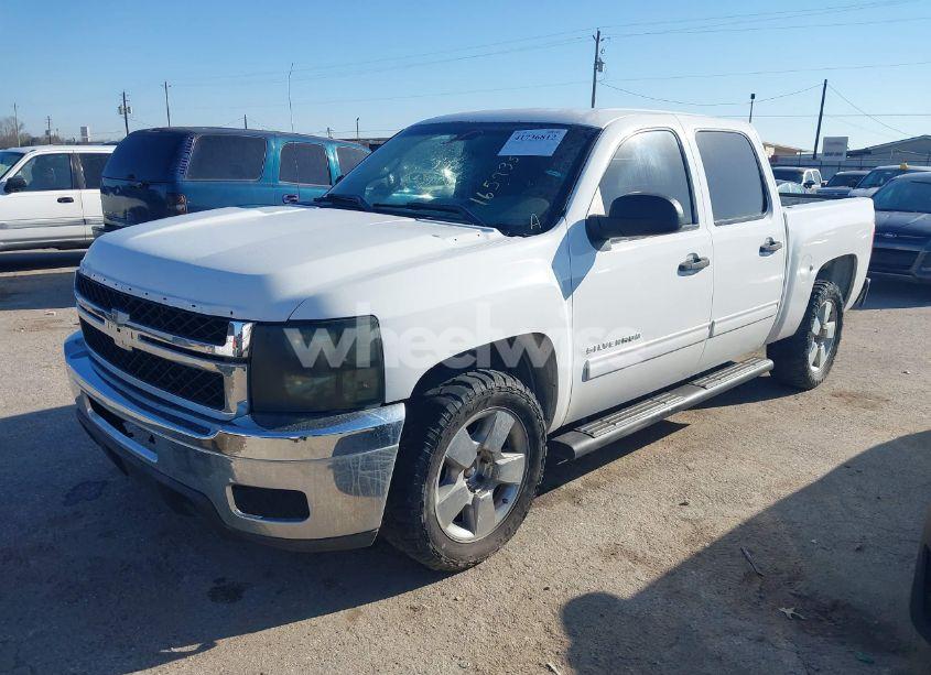 Photo 2 of 2012 Chevrolet Silverado 1500 LS (VIN 3GCPKREA5CG165735)