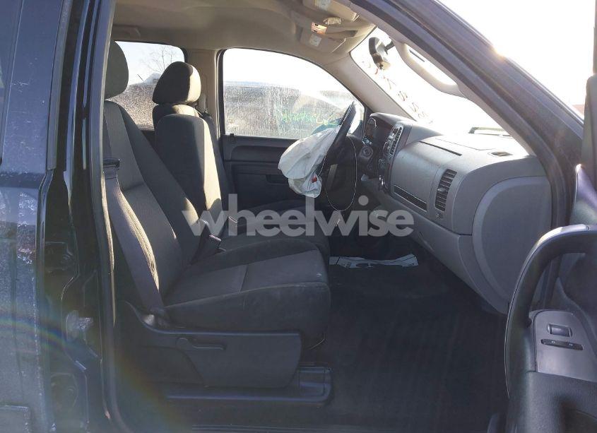 Photo 5 of 2013 Chevrolet Silverado 1500 LS (VIN 3GCPKREA5DG275931)