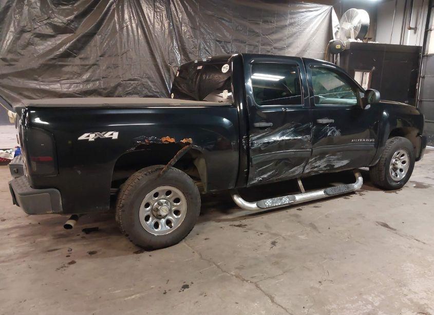 Photo 4 of 2011 Chevrolet Silverado 1500 LS (VIN 3GCPKREA8BG155926)