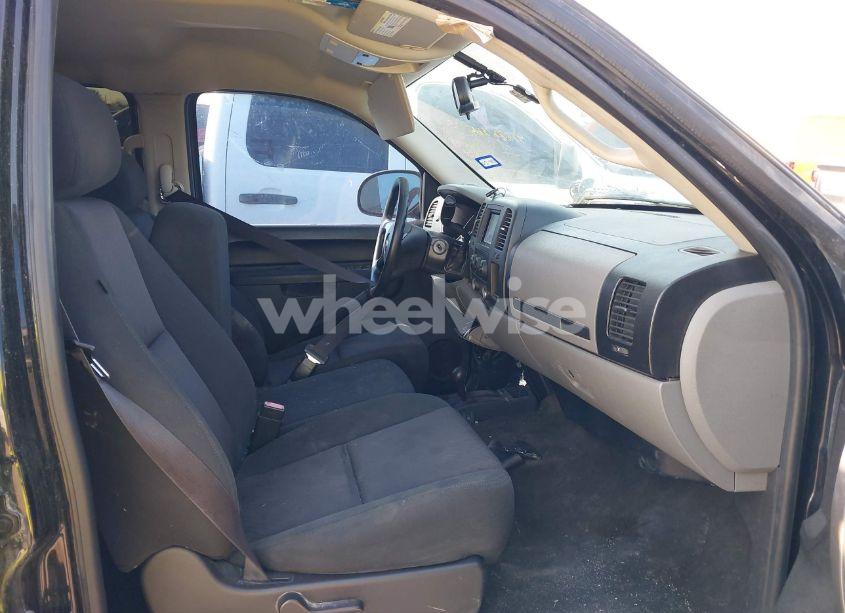 Photo 5 of 2011 Chevrolet Silverado 1500 LS (VIN 3GCPKREAXBG351026)