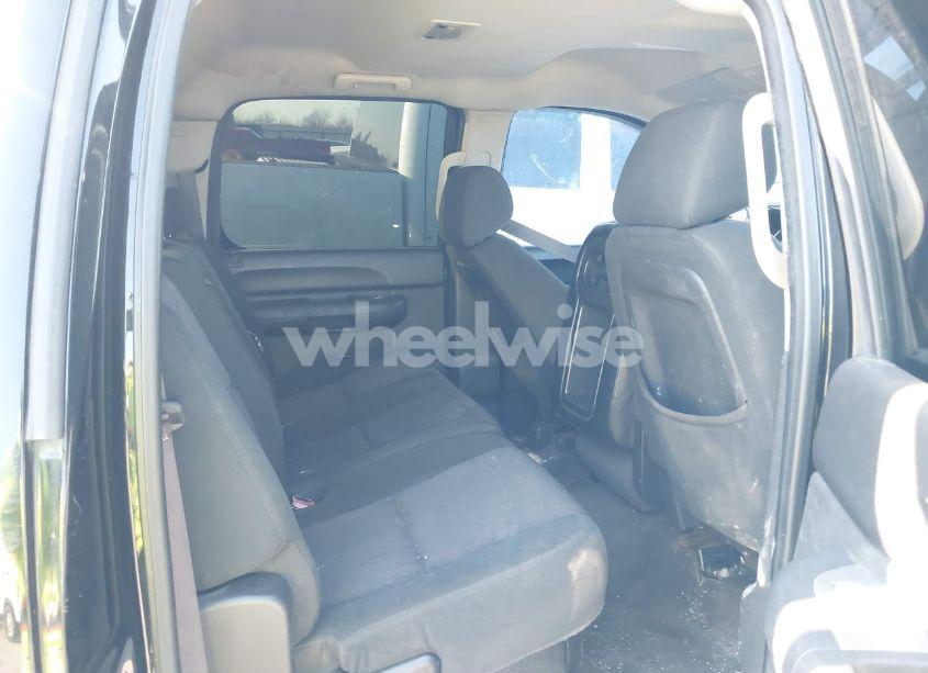 Photo 8 of 2011 Chevrolet Silverado 1500 LS (VIN 3GCPKREAXBG351026)