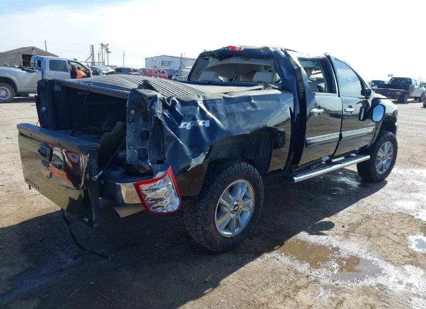 Photo 4 of 2013 Chevrolet Silverado 1500 LT (VIN 3GCPKSE24DG379326)