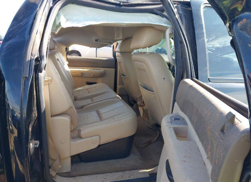 Photo 8 of 2013 Chevrolet Silverado 1500 LT (VIN 3GCPKSE24DG379326)