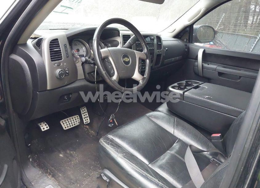 Photo 5 of 2012 Chevrolet Silverado 1500 LT (VIN 3GCPKSE29CG295727)