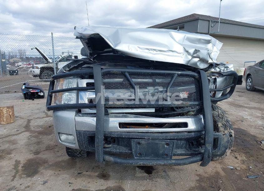 Photo 12 of 2011 Chevrolet Silverado 1500 LT (VIN 3GCPKSE30BG262526)