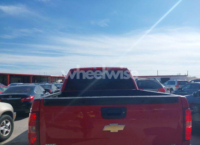 Photo 16 of 2011 Chevrolet Silverado 1500 LT (VIN 3GCPKSE30BG402669)