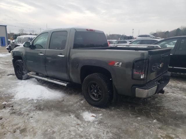 Photo 2 of 2011 CHEVROLET SILVERADO K1500 LT (VIN 3GCPKSE31BG146610)