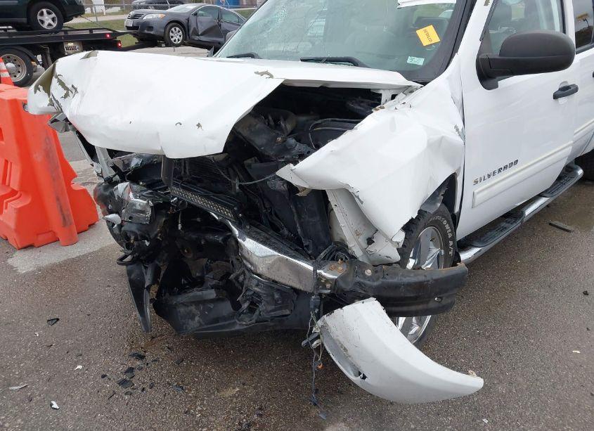 Photo 6 of 2011 Chevrolet Silverado 1500 LT (VIN 3GCPKSE31BG174021)