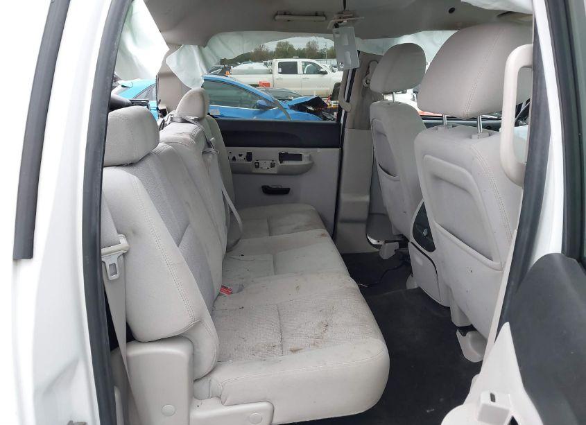 Photo 8 of 2011 Chevrolet Silverado 1500 LT (VIN 3GCPKSE31BG174021)