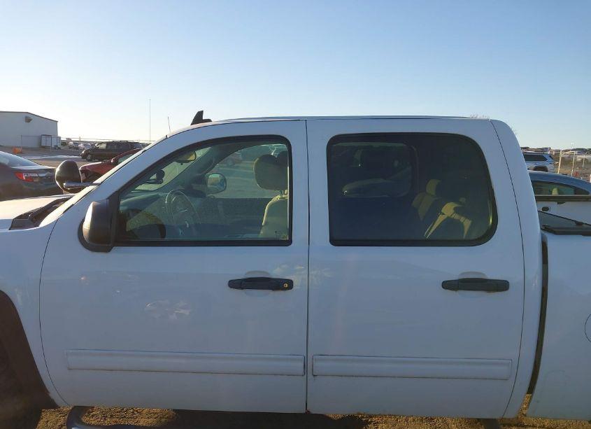 Photo 14 of 2011 Chevrolet Silverado 1500 LT (VIN 3GCPKSE31BG246321)