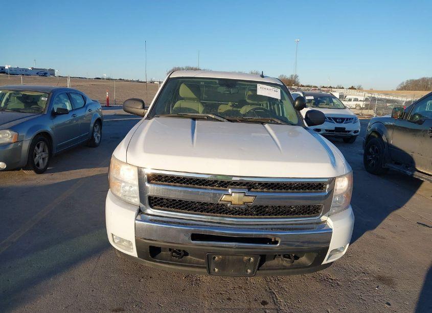 Photo 6 of 2011 Chevrolet Silverado 1500 LT (VIN 3GCPKSE31BG246321)