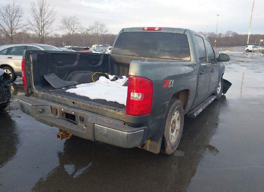 Photo 4 of 2011 Chevrolet Silverado 1500 LT (VIN 3GCPKSE31BG251194)