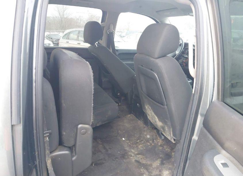 Photo 8 of 2011 Chevrolet Silverado 1500 LT (VIN 3GCPKSE31BG251194)