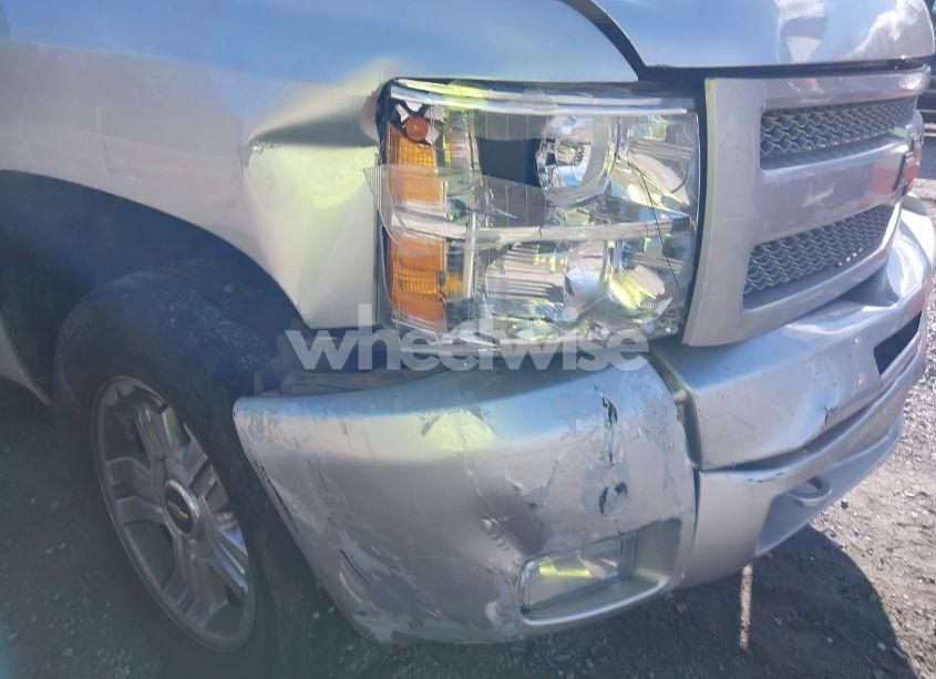 Photo 6 of 2011 Chevrolet Silverado 1500 LT (VIN 3GCPKSE32BG256047)