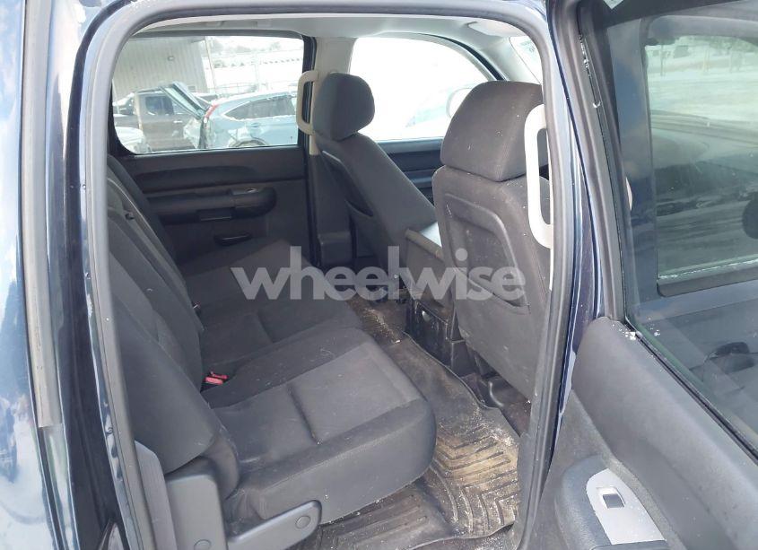 Photo 8 of 2011 Chevrolet Silverado 1500 LT (VIN 3GCPKSE32BG274273)