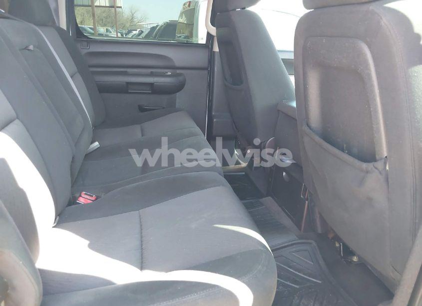 Photo 8 of 2011 Chevrolet Silverado 1500 LT (VIN 3GCPKSE32BG345813)