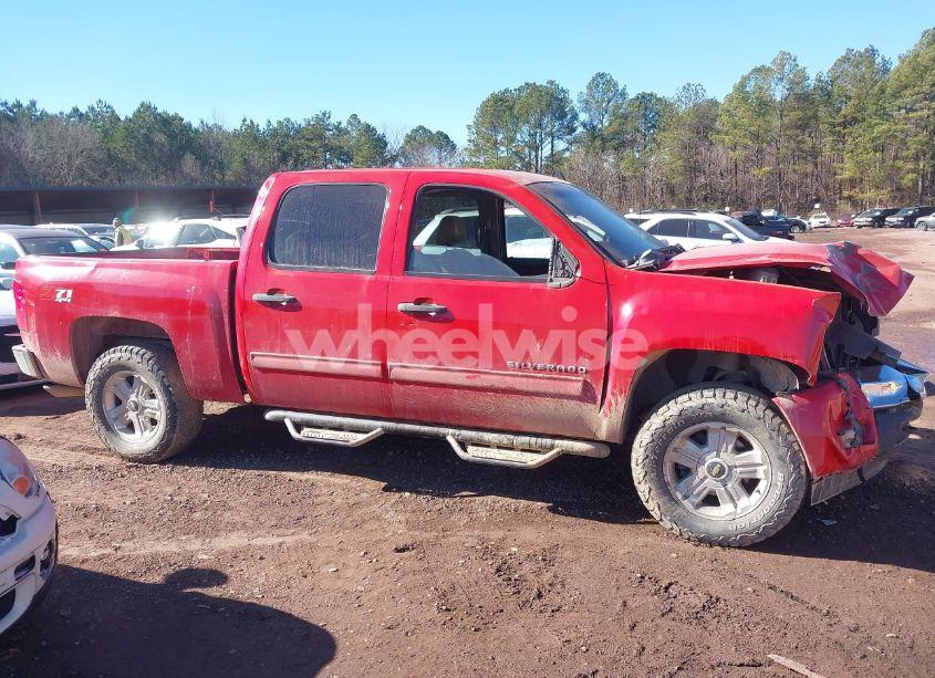 Photo 13 of 2011 Chevrolet Silverado 1500 LT (VIN 3GCPKSE32BG363809)