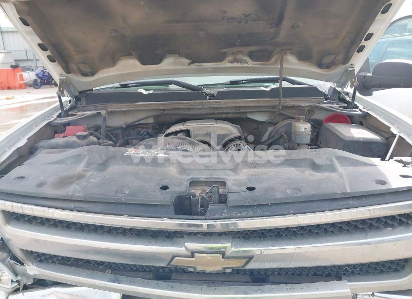 Photo 10 of 2011 Chevrolet Silverado 1500 LT (VIN 3GCPKSE32BG393845)