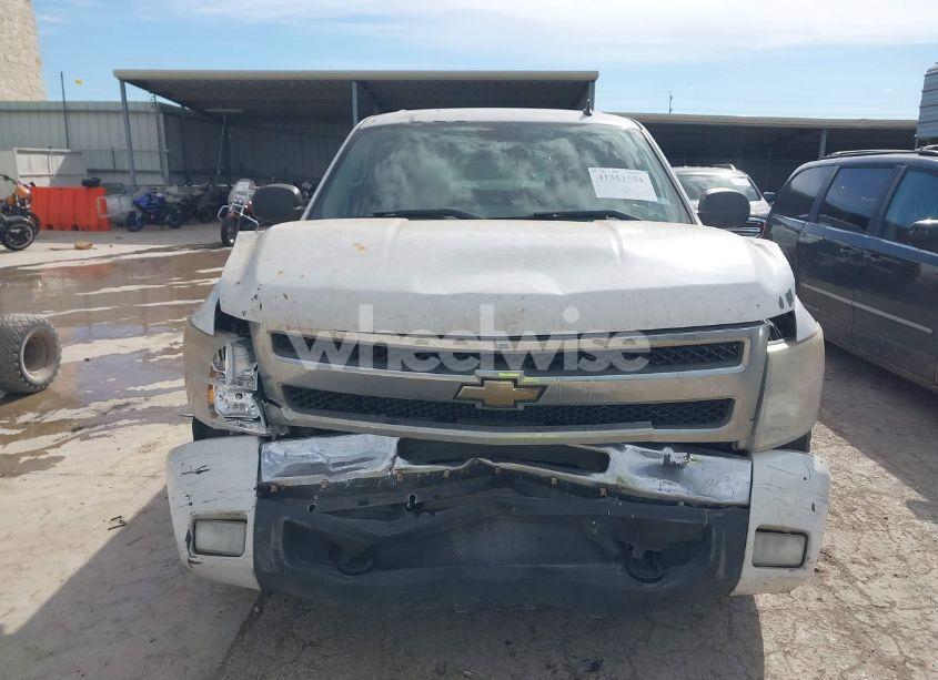 Photo 12 of 2011 Chevrolet Silverado 1500 LT (VIN 3GCPKSE32BG393845)