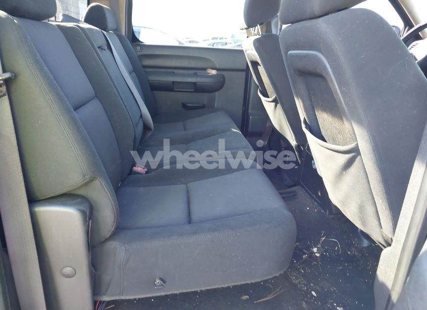 Photo 8 of 2011 Chevrolet Silverado 1500 LT (VIN 3GCPKSE33BG168592)