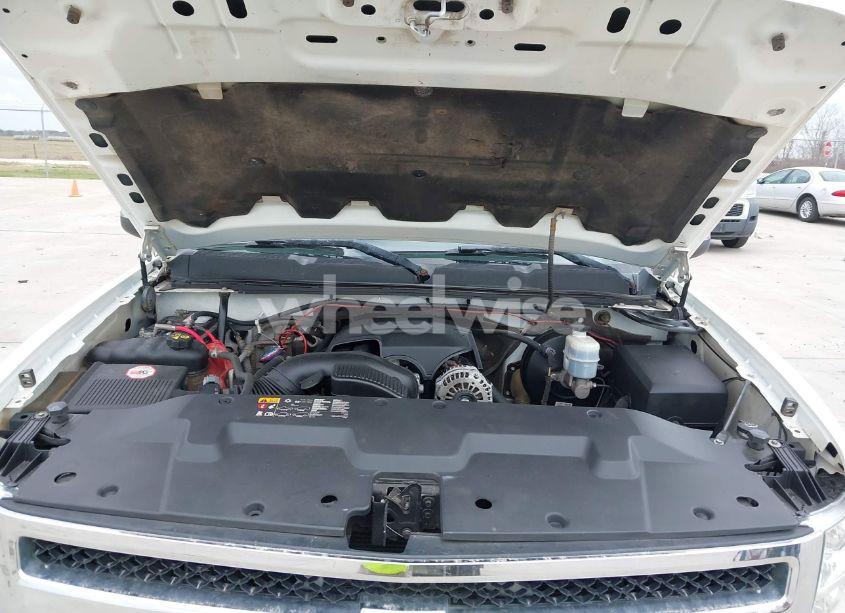 Photo 10 of 2011 Chevrolet Silverado 1500 LT (VIN 3GCPKSE33BG259362)