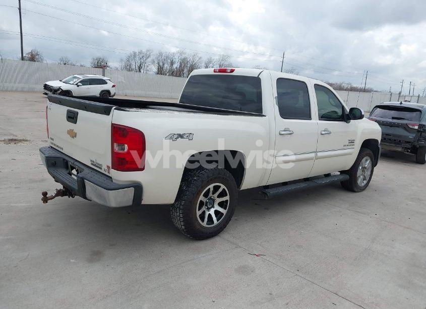 Photo 4 of 2011 Chevrolet Silverado 1500 LT (VIN 3GCPKSE33BG259362)