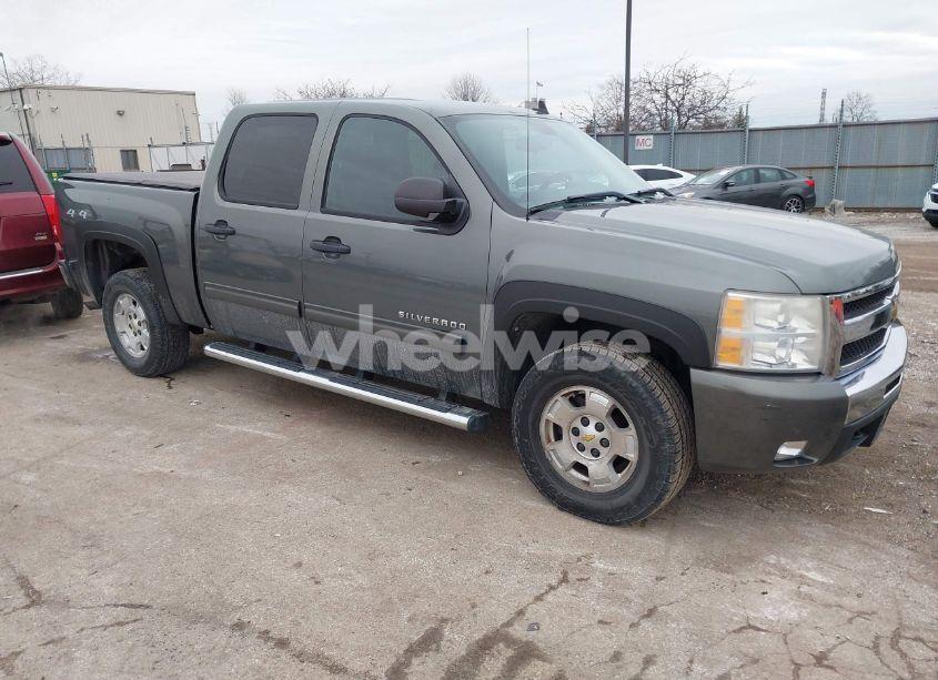 2011 Chevrolet Silverado 1500 LT (VIN 3GCPKSE34BG125573) main photo