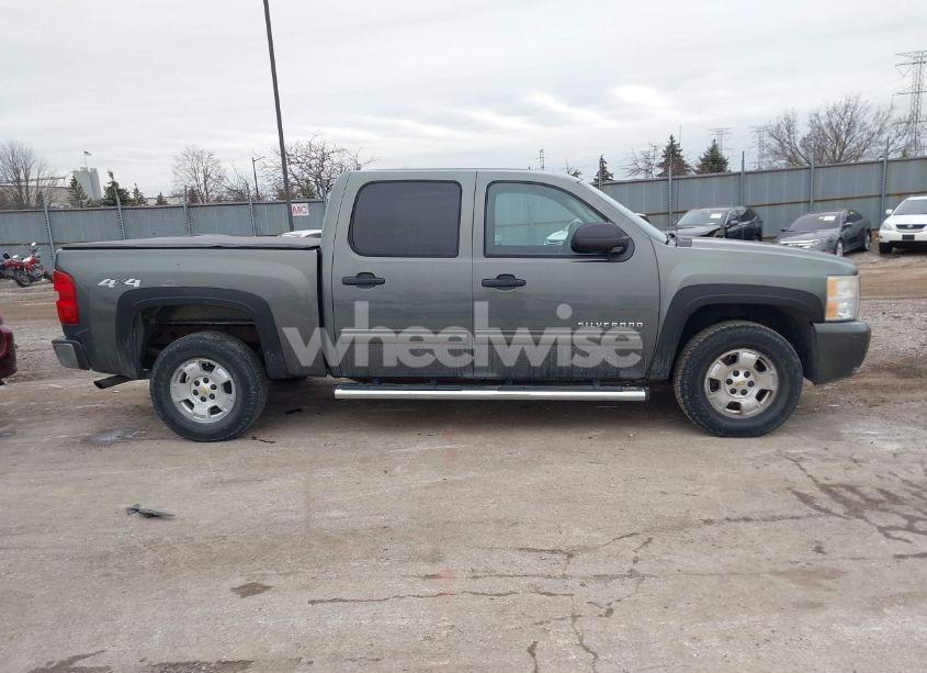 Photo 13 of 2011 Chevrolet Silverado 1500 LT (VIN 3GCPKSE34BG125573)