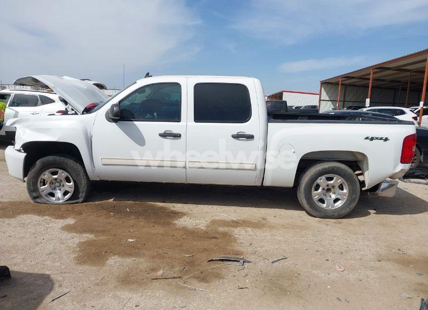 Photo 15 of 2011 Chevrolet Silverado 1500 LT (VIN 3GCPKSE34BG223342)