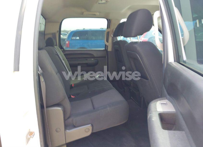 Photo 8 of 2011 Chevrolet Silverado 1500 LT (VIN 3GCPKSE34BG223342)