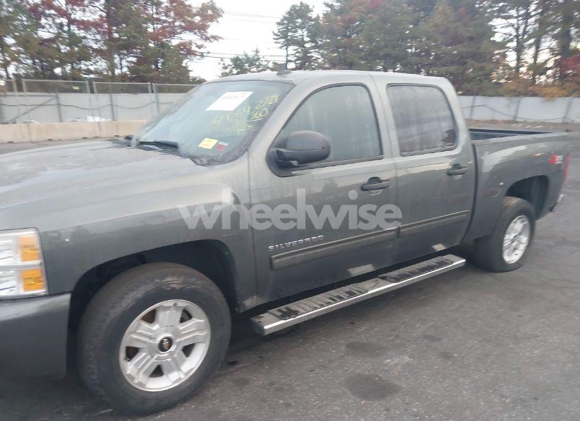 Photo 14 of 2011 Chevrolet Silverado 1500 LT (VIN 3GCPKSE34BG269107)
