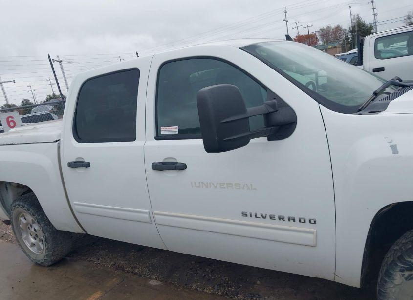 Photo 13 of 2011 Chevrolet Silverado 1500 LT (VIN 3GCPKSE34BG311517)