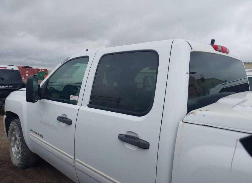 Photo 14 of 2011 Chevrolet Silverado 1500 LT (VIN 3GCPKSE34BG311517)