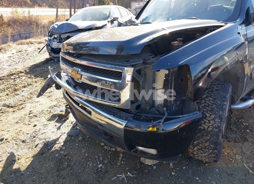 Photo 6 of 2011 Chevrolet Silverado 1500 LT (VIN 3GCPKSE34BG326812)