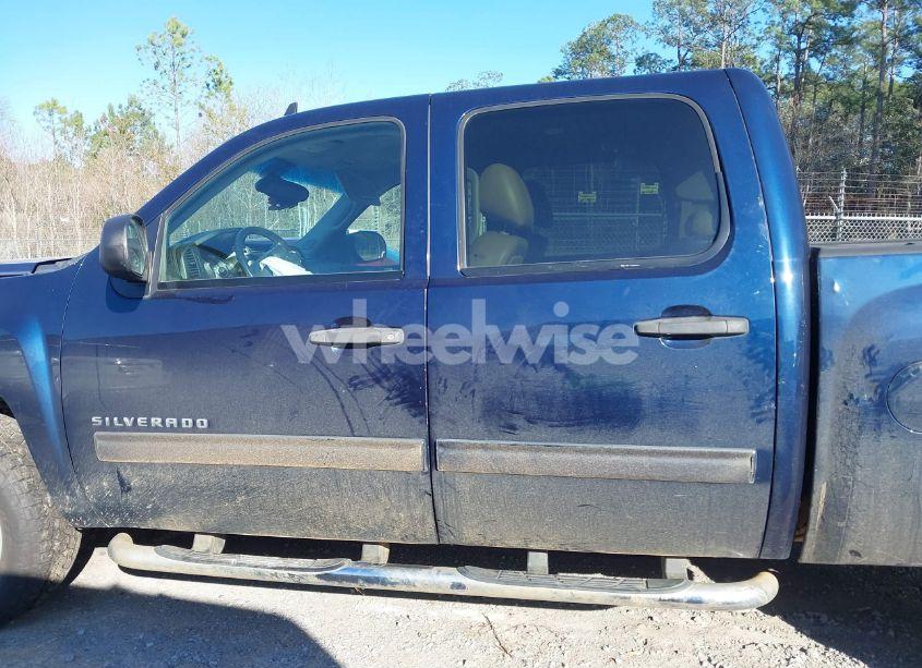 Photo 14 of 2011 Chevrolet Silverado 1500 LT (VIN 3GCPKSE34BG335302)
