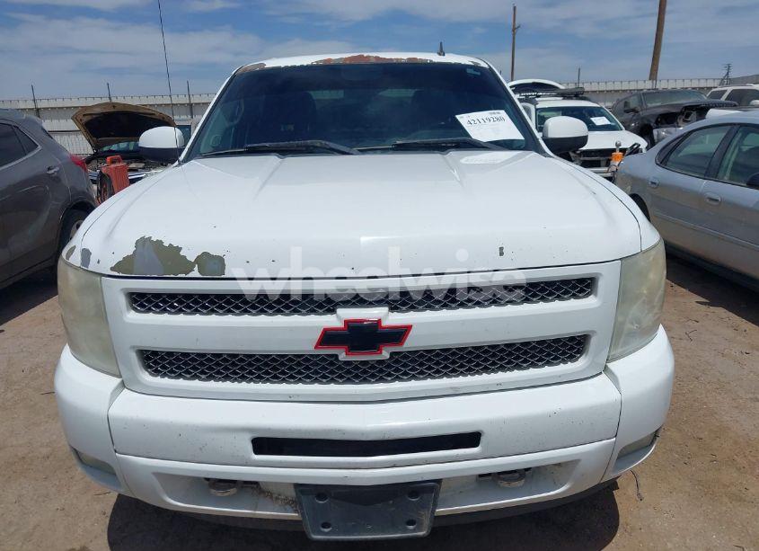 Photo 12 of 2011 Chevrolet Silverado 1500 LT (VIN 3GCPKSE34BG367036)