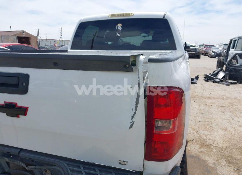 Photo 18 of 2011 Chevrolet Silverado 1500 LT (VIN 3GCPKSE34BG367036)