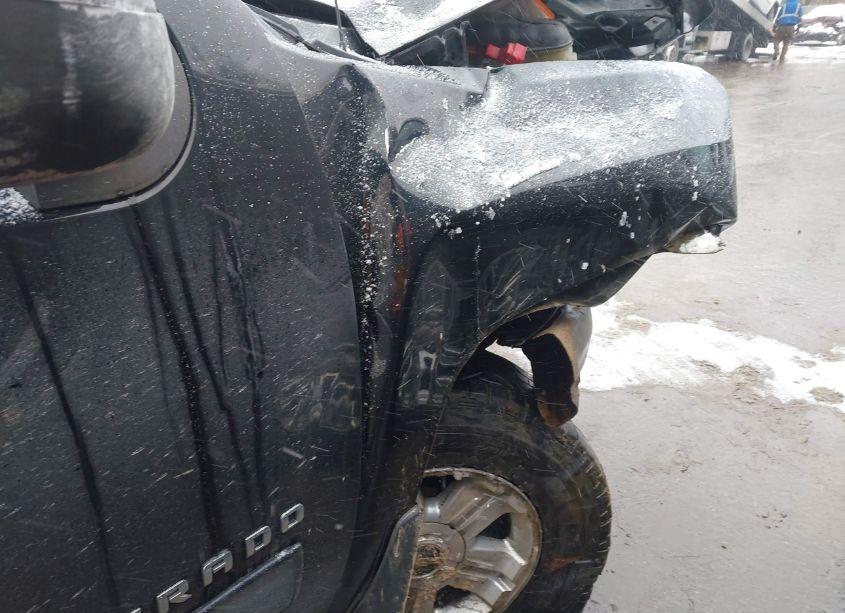 Photo 5 of 2011 Chevrolet Silverado 1500 LT (VIN 3GCPKSE35BG127767)