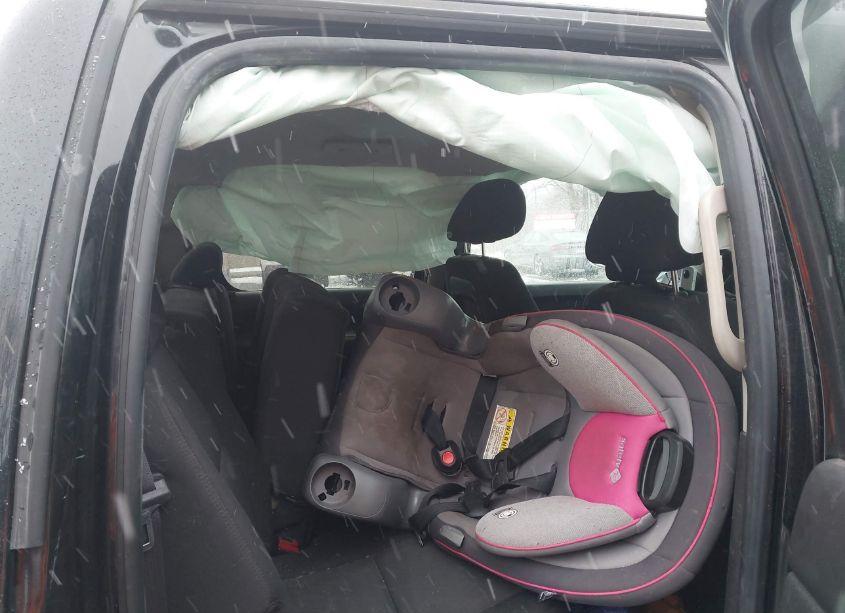 Photo 8 of 2011 Chevrolet Silverado 1500 LT (VIN 3GCPKSE35BG127767)